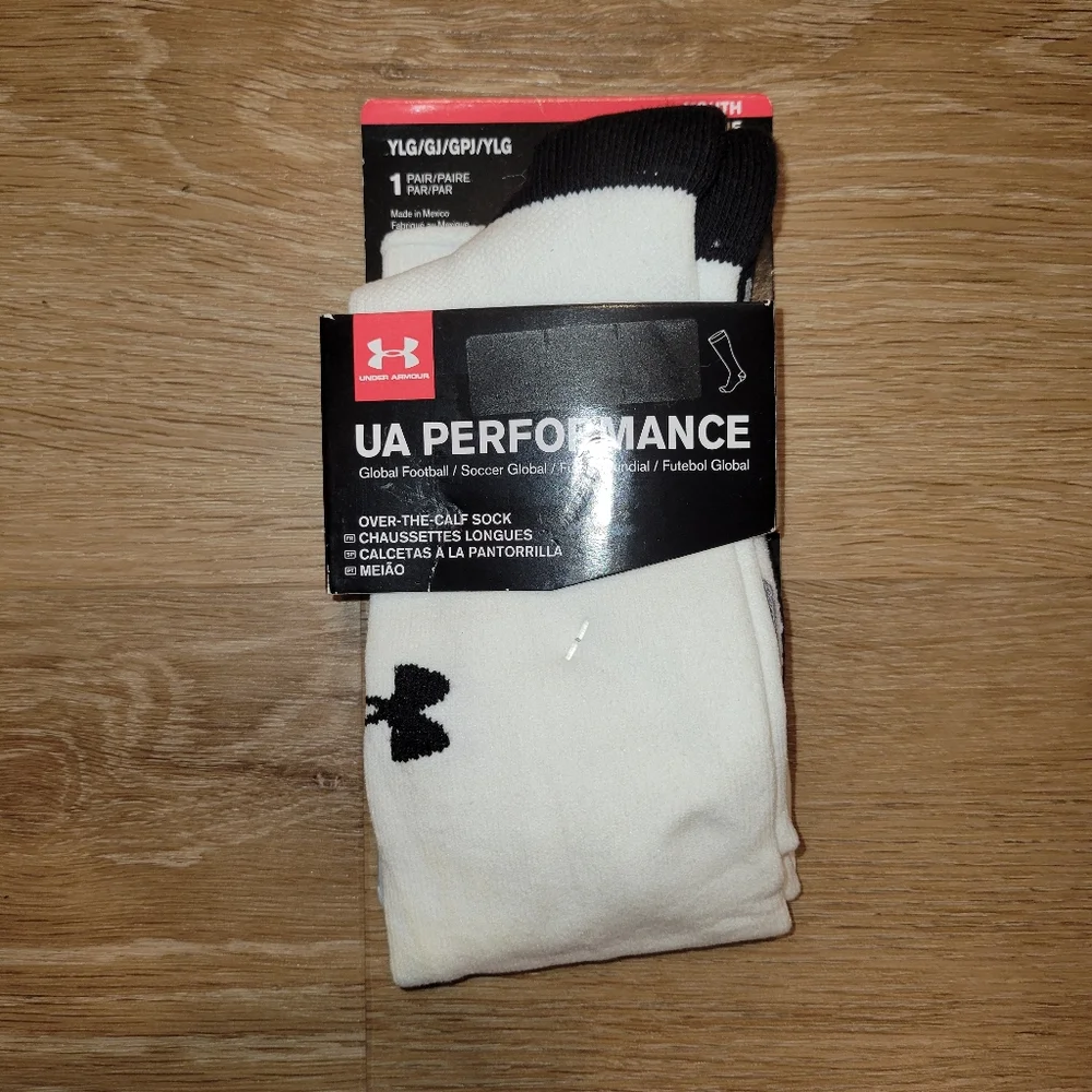 Under Armour UA Performance White Black Soccer Socks Youth Large New